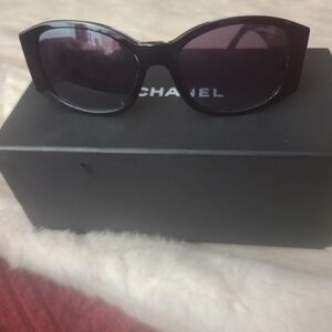 CHANEL Classic Black Sunglasses Grey Lenses Not Polorized Style 5450
